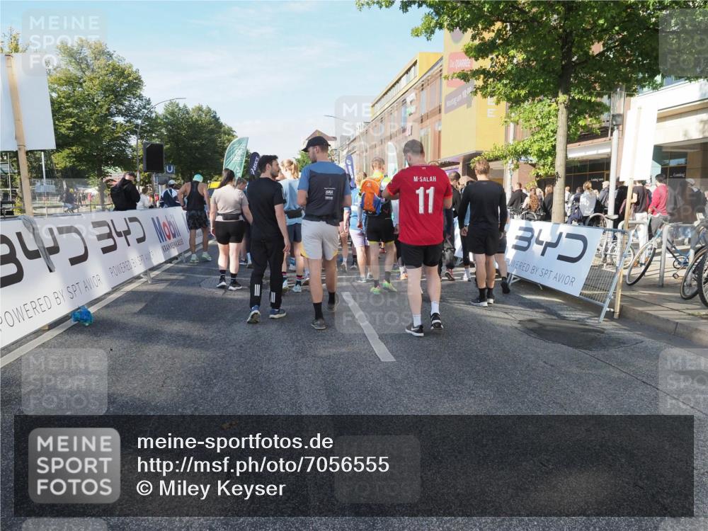 15.09.2024 - PSD Bank Halbmarathon Miley Keyser http://msf.ph/oto/7056555 15.09.2024 10:04:20 Ziel  meine-sportfotos.de