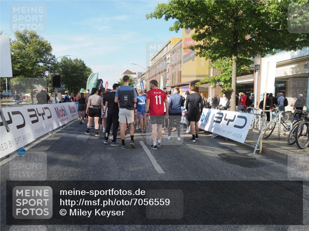 15.09.2024 - PSD Bank Halbmarathon Miley Keyser http://msf.ph/oto/7056559 15.09.2024 10:04:22 Ziel  meine-sportfotos.de