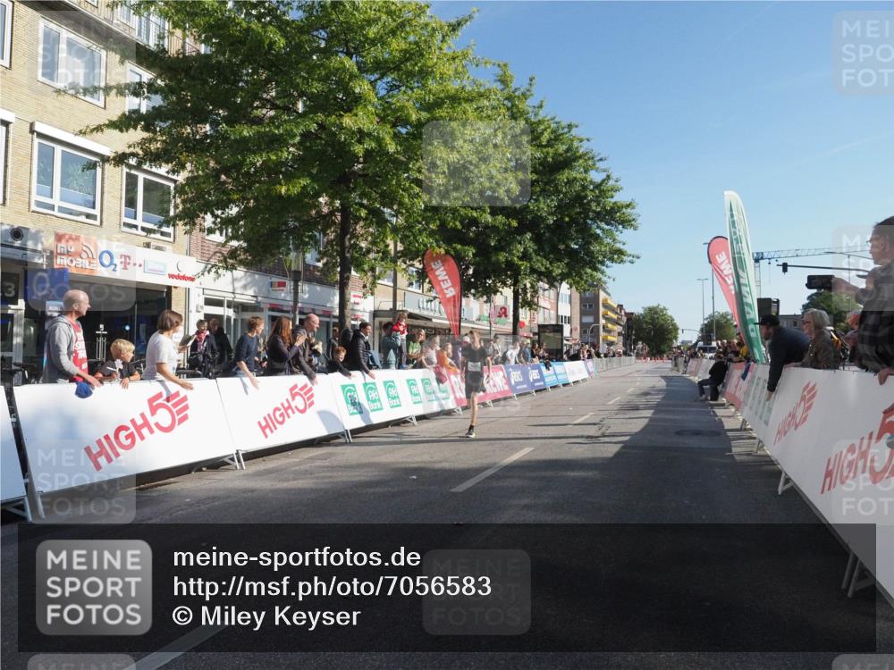 15.09.2024 - PSD Bank Halbmarathon Miley Keyser http://msf.ph/oto/7056583 15.09.2024 10:24:19 Ziel 117 meine-sportfotos.de