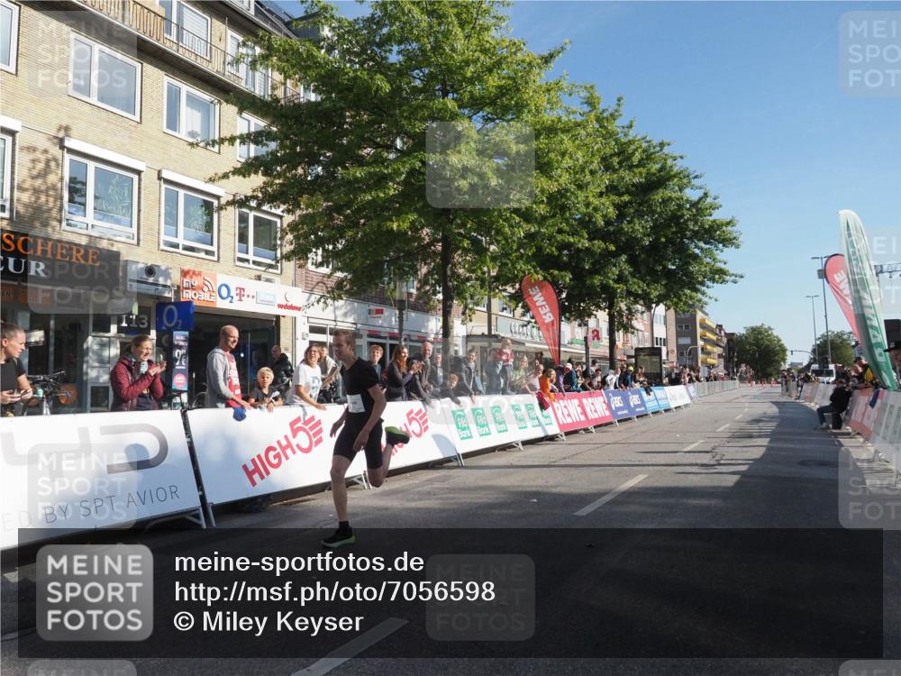 15.09.2024 - PSD Bank Halbmarathon Miley Keyser http://msf.ph/oto/7056598 15.09.2024 10:24:19 Ziel 117 meine-sportfotos.de