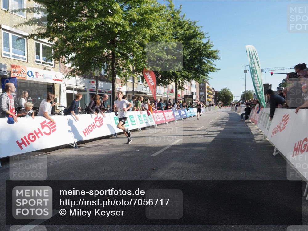 15.09.2024 - PSD Bank Halbmarathon Miley Keyser http://msf.ph/oto/7056717 15.09.2024 10:25:01 Ziel 61, 102, 119, 131, 165, 177, 211 meine-sportfotos.de