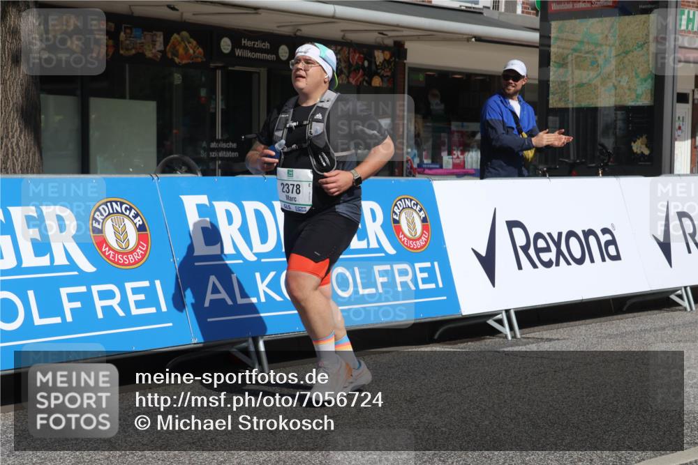 15.09.2024 - PSD Bank Halbmarathon Michael Strokosch http://msf.ph/oto/7056724 15.09.2024 12:50:21 Ziel 2378 meine-sportfotos.de