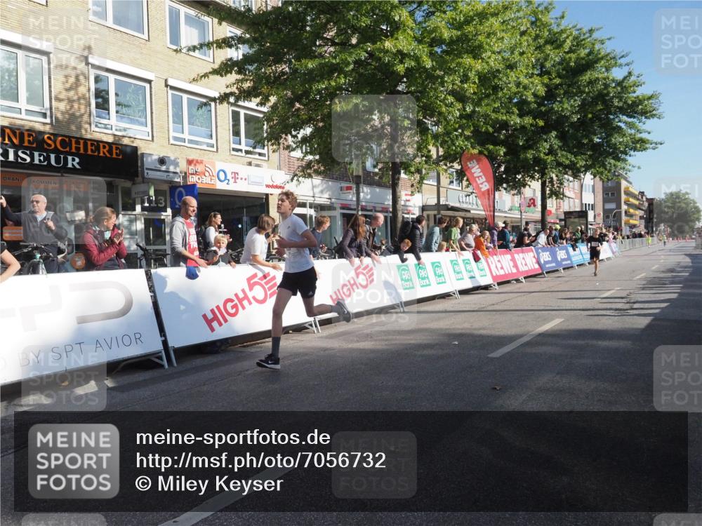 15.09.2024 - PSD Bank Halbmarathon Miley Keyser http://msf.ph/oto/7056732 15.09.2024 10:25:02 Ziel 61, 102, 119, 131, 165, 177, 211 meine-sportfotos.de