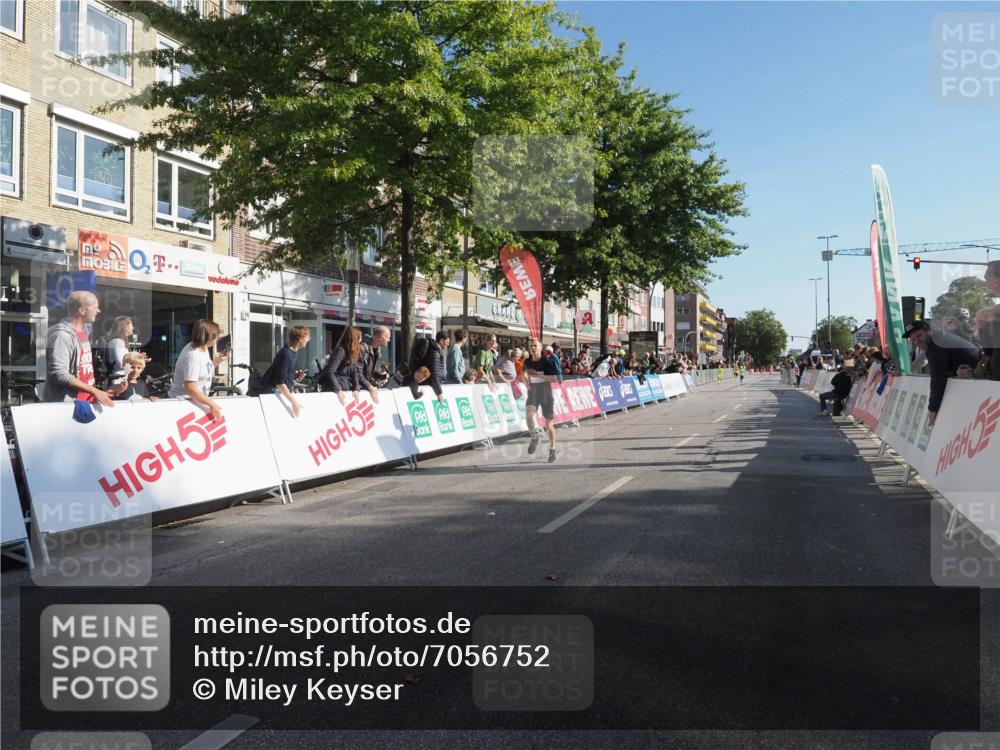 15.09.2024 - PSD Bank Halbmarathon Miley Keyser http://msf.ph/oto/7056752 15.09.2024 10:25:04 Ziel 102, 119, 131, 165, 177 meine-sportfotos.de