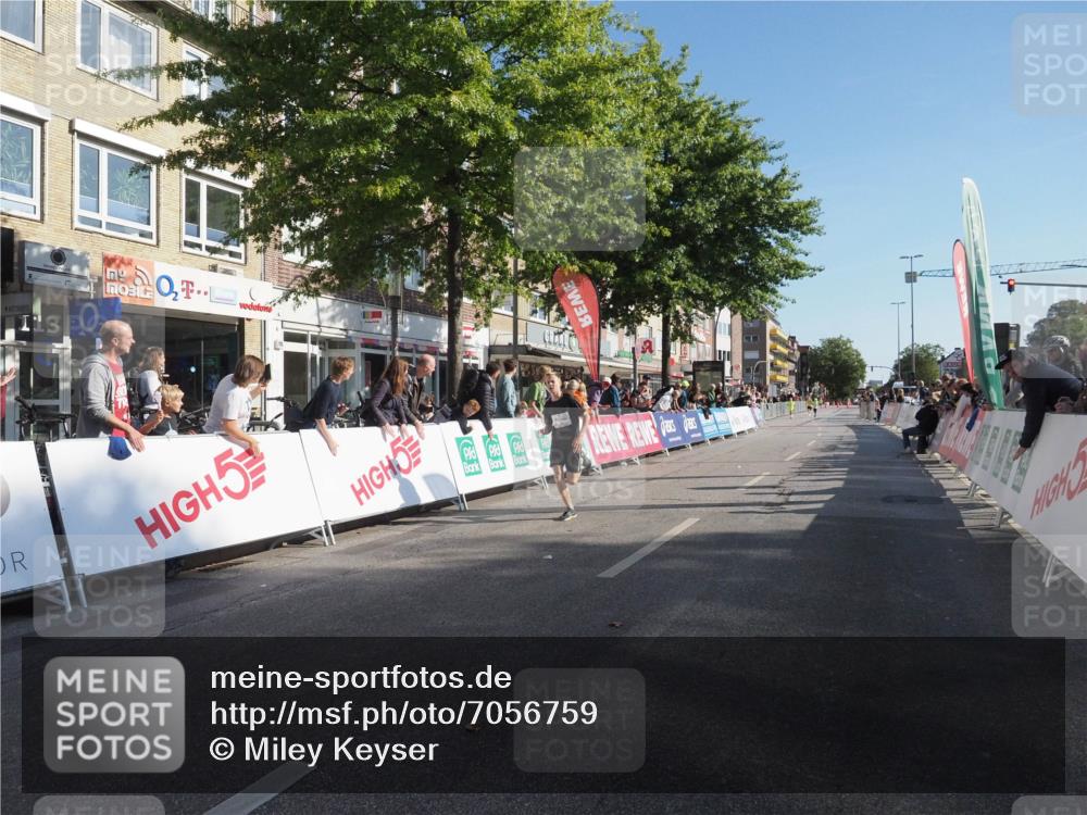 15.09.2024 - PSD Bank Halbmarathon Miley Keyser http://msf.ph/oto/7056759 15.09.2024 10:25:04 Ziel 102, 119, 131, 165, 177 meine-sportfotos.de