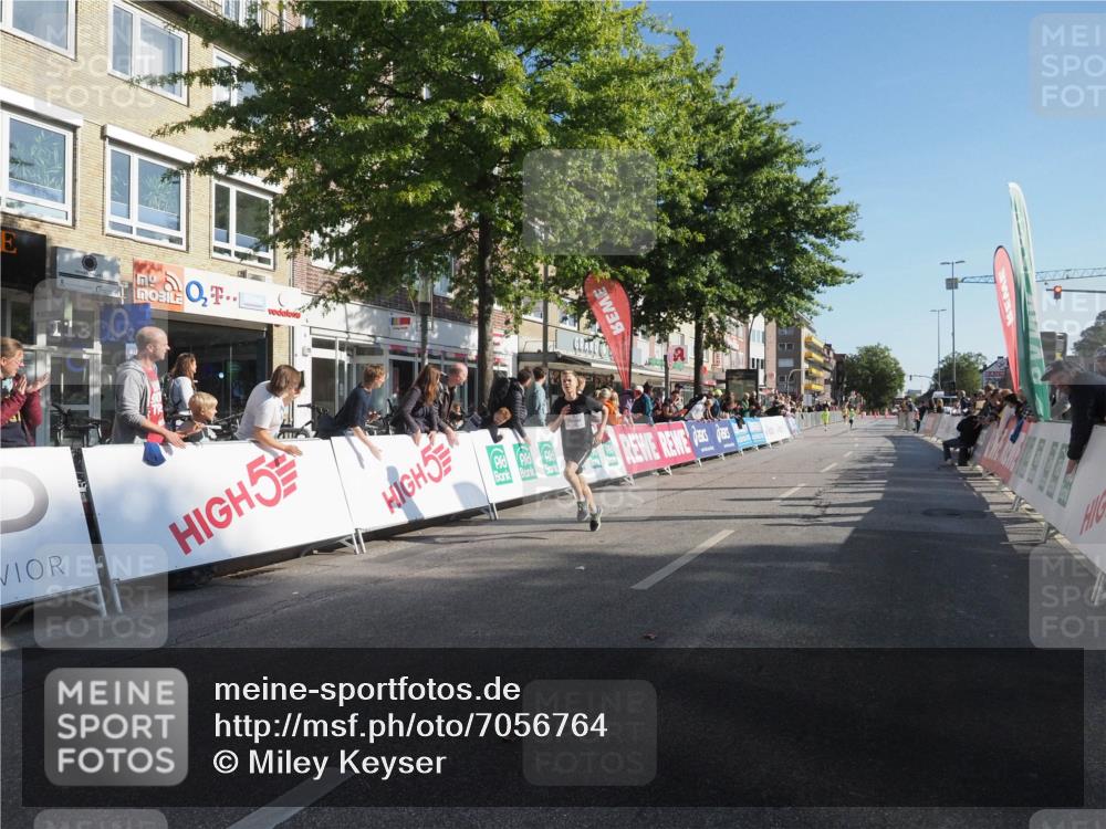 15.09.2024 - PSD Bank Halbmarathon Miley Keyser http://msf.ph/oto/7056764 15.09.2024 10:25:04 Ziel 102, 119, 131, 165, 177 meine-sportfotos.de
