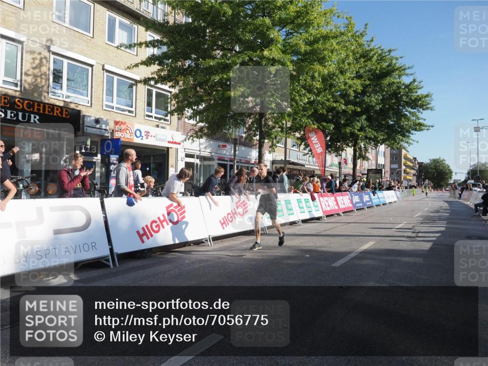 15.09.2024 - PSD Bank Halbmarathon Miley Keyser http://msf.ph/oto/7056775 15.09.2024 10:25:05 Ziel 102, 119, 131, 165, 177 meine-sportfotos.de
