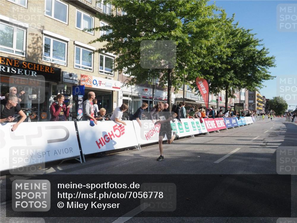 15.09.2024 - PSD Bank Halbmarathon Miley Keyser http://msf.ph/oto/7056778 15.09.2024 10:25:05 Ziel 102, 119, 131, 165, 177 meine-sportfotos.de