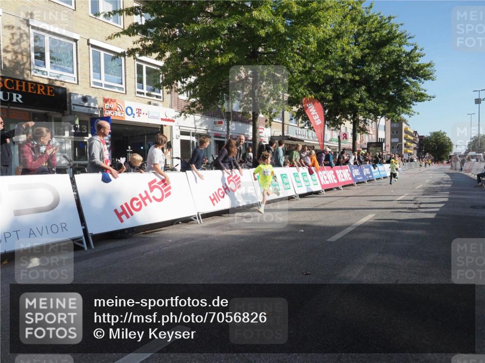 15.09.2024 - PSD Bank Halbmarathon Miley Keyser http://msf.ph/oto/7056826 15.09.2024 10:25:13 Ziel 7, 19, 102, 119, 165, 177 meine-sportfotos.de