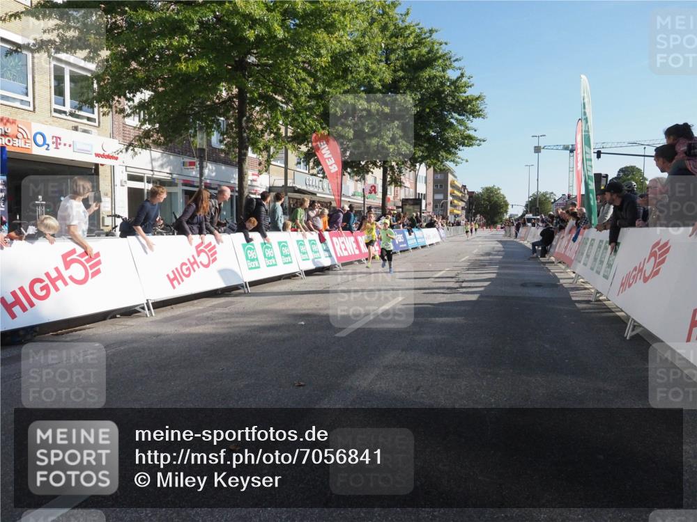 15.09.2024 - PSD Bank Halbmarathon Miley Keyser http://msf.ph/oto/7056841 15.09.2024 10:25:14 Ziel 7, 19, 66, 102, 165, 177 meine-sportfotos.de