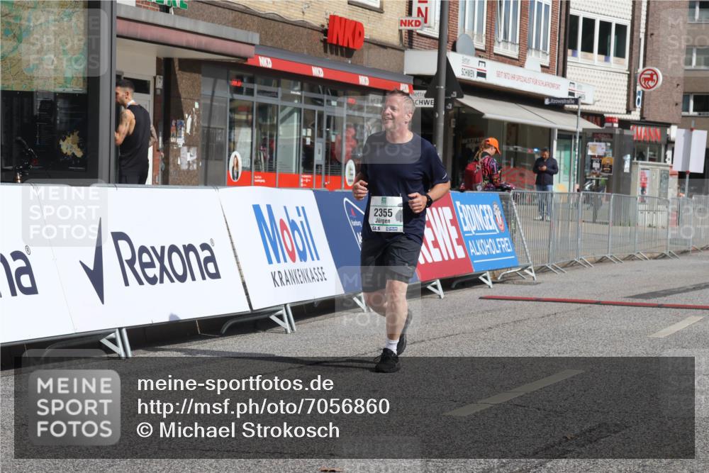 15.09.2024 - PSD Bank Halbmarathon Michael Strokosch http://msf.ph/oto/7056860 15.09.2024 12:50:55 Ziel 2355 meine-sportfotos.de