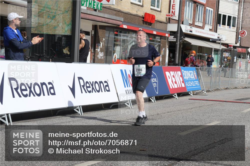 15.09.2024 - PSD Bank Halbmarathon Michael Strokosch http://msf.ph/oto/7056871 15.09.2024 12:50:56 Ziel 2355 meine-sportfotos.de