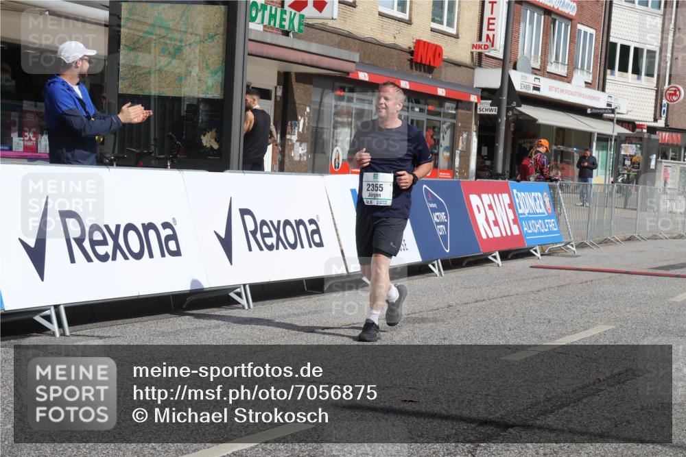 15.09.2024 - PSD Bank Halbmarathon Michael Strokosch http://msf.ph/oto/7056875 15.09.2024 12:50:56 Ziel 2355 meine-sportfotos.de