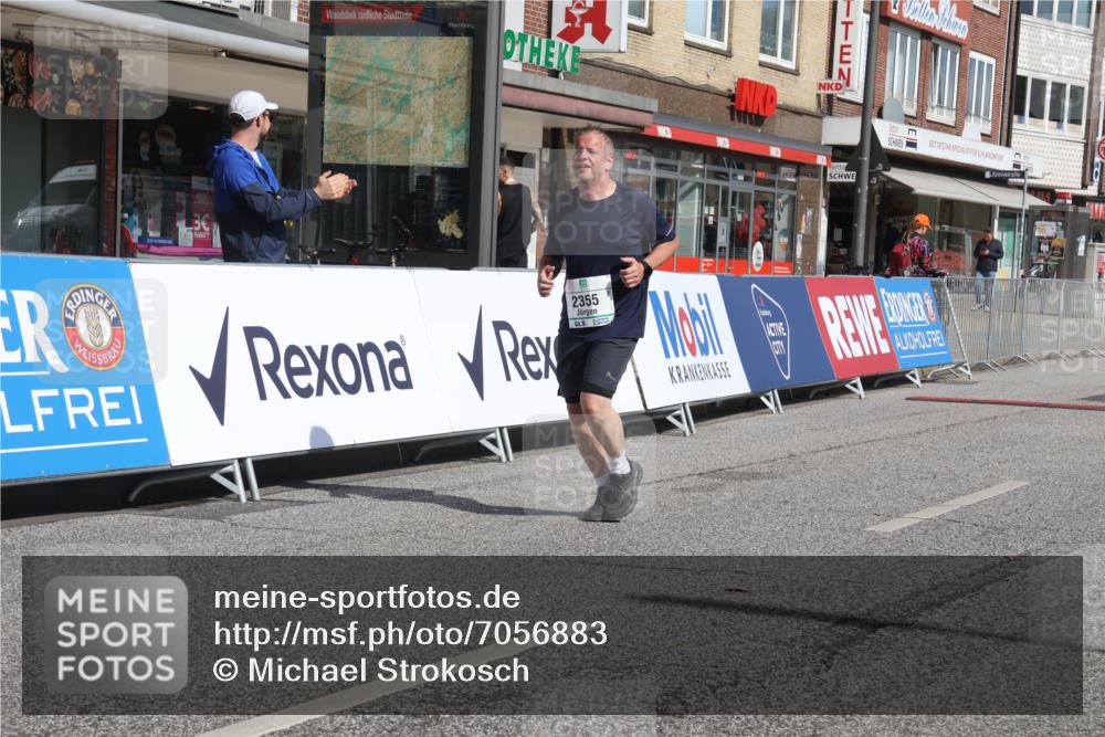 15.09.2024 - PSD Bank Halbmarathon Michael Strokosch http://msf.ph/oto/7056883 15.09.2024 12:50:56 Ziel 2355 meine-sportfotos.de