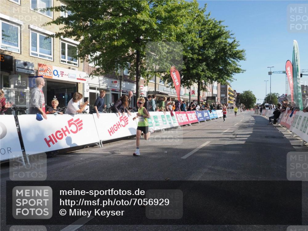 15.09.2024 - PSD Bank Halbmarathon Miley Keyser http://msf.ph/oto/7056929 15.09.2024 10:25:22 Ziel 7, 19, 66, 102, 110, 177, 257 meine-sportfotos.de