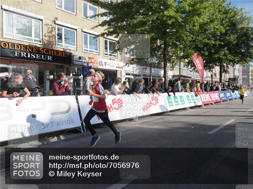 15.09.2024 - PSD Bank Halbmarathon Miley Keyser http://msf.ph/oto/7056976 15.09.2024 10:25:26 Ziel 7, 19, 36, 66, 110, 257 meine-sportfotos.de
