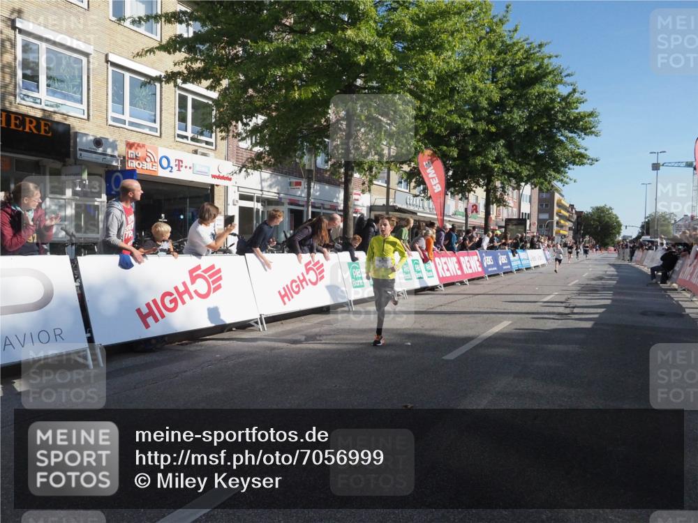 15.09.2024 - PSD Bank Halbmarathon Miley Keyser http://msf.ph/oto/7056999 15.09.2024 10:25:29 Ziel 7, 19, 36, 66, 110, 221, 238, 257 meine-sportfotos.de