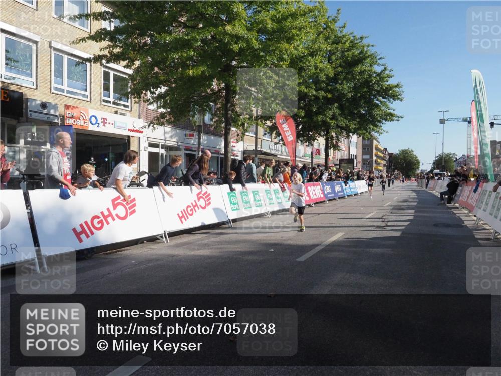 15.09.2024 - PSD Bank Halbmarathon Miley Keyser http://msf.ph/oto/7057038 15.09.2024 10:25:32 Ziel 36, 66, 110, 221, 238, 257 meine-sportfotos.de