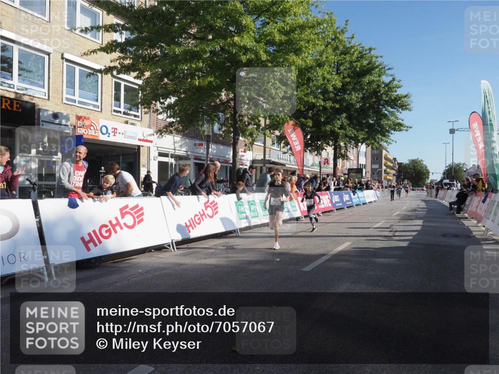 15.09.2024 - PSD Bank Halbmarathon Miley Keyser http://msf.ph/oto/7057067 15.09.2024 10:25:36 Ziel 36, 66, 110, 221, 238, 248, 257, 298, 300 meine-sportfotos.de