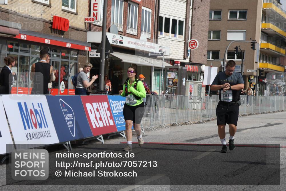 15.09.2024 - PSD Bank Halbmarathon Michael Strokosch http://msf.ph/oto/7057213 15.09.2024 12:53:59 Ziel 2382, 2893 meine-sportfotos.de