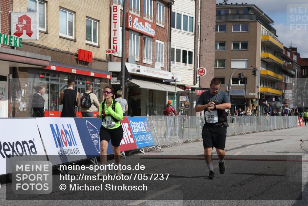 15.09.2024 - PSD Bank Halbmarathon Michael Strokosch http://msf.ph/oto/7057237 15.09.2024 12:54:01 Ziel 2382, 2893 meine-sportfotos.de