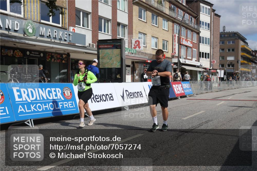 15.09.2024 - PSD Bank Halbmarathon Michael Strokosch http://msf.ph/oto/7057274 15.09.2024 12:54:03 Ziel 2382, 2893 meine-sportfotos.de
