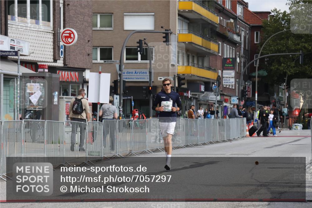15.09.2024 - PSD Bank Halbmarathon Michael Strokosch http://msf.ph/oto/7057297 15.09.2024 12:54:19 Ziel 2440 meine-sportfotos.de