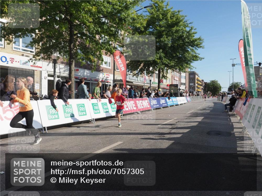 15.09.2024 - PSD Bank Halbmarathon Miley Keyser http://msf.ph/oto/7057305 15.09.2024 10:26:05 Ziel 20, 98, 144, 181, 240, 242, 295 meine-sportfotos.de