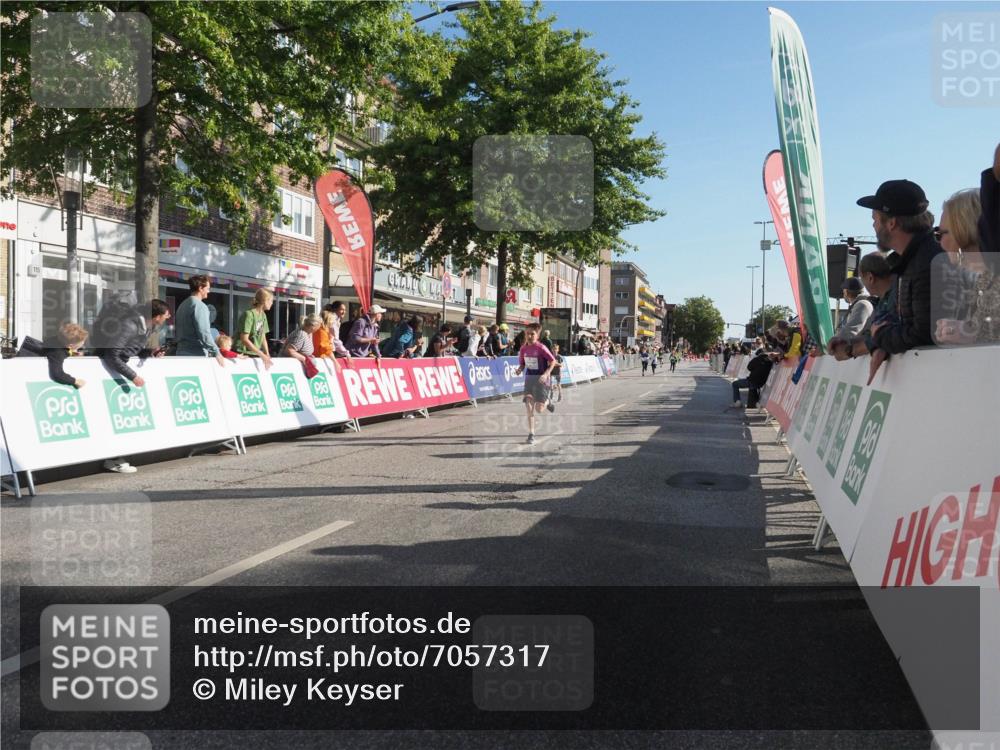 15.09.2024 - PSD Bank Halbmarathon Miley Keyser http://msf.ph/oto/7057317 15.09.2024 10:26:14 Ziel 9, 86, 88, 116, 118, 144, 181, 188, 200, 216, 242, 295 meine-sportfotos.de