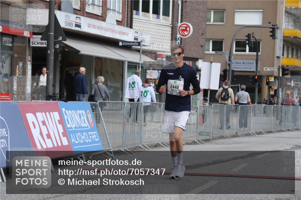 15.09.2024 - PSD Bank Halbmarathon Michael Strokosch http://msf.ph/oto/7057347 15.09.2024 12:54:24 Ziel 2440 meine-sportfotos.de