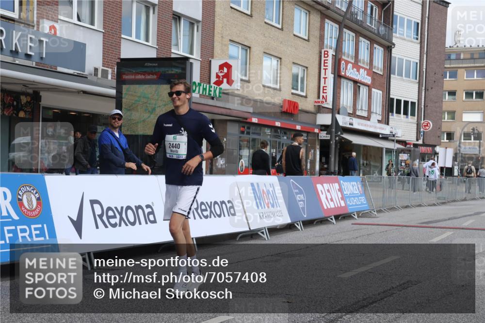 15.09.2024 - PSD Bank Halbmarathon Michael Strokosch http://msf.ph/oto/7057408 15.09.2024 12:54:28 Ziel 2440 meine-sportfotos.de