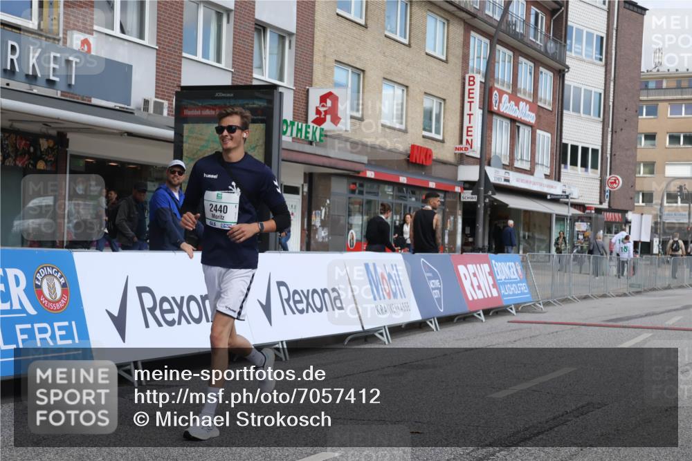 15.09.2024 - PSD Bank Halbmarathon Michael Strokosch http://msf.ph/oto/7057412 15.09.2024 12:54:28 Ziel 2440 meine-sportfotos.de