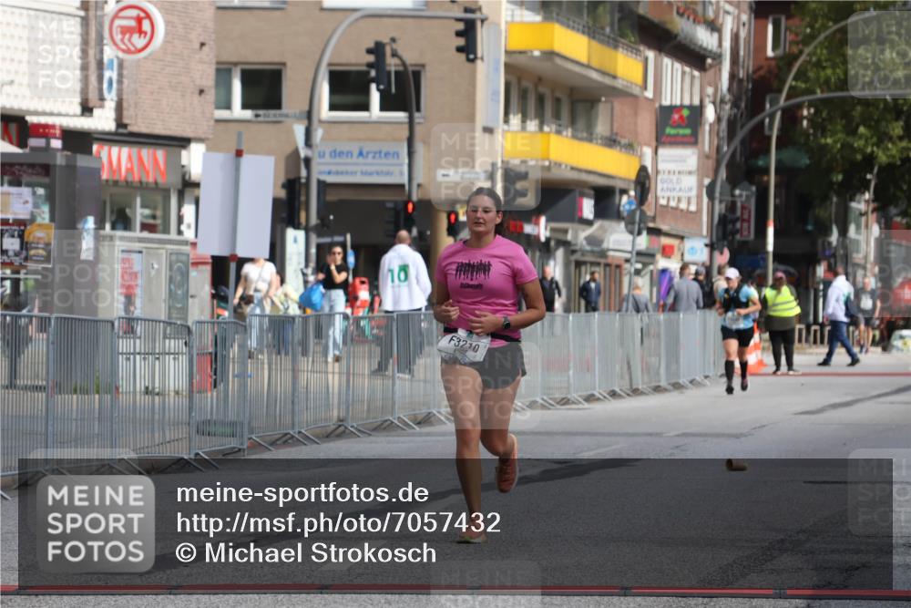 15.09.2024 - PSD Bank Halbmarathon Michael Strokosch http://msf.ph/oto/7057432 15.09.2024 12:54:59 Ziel 3210 meine-sportfotos.de