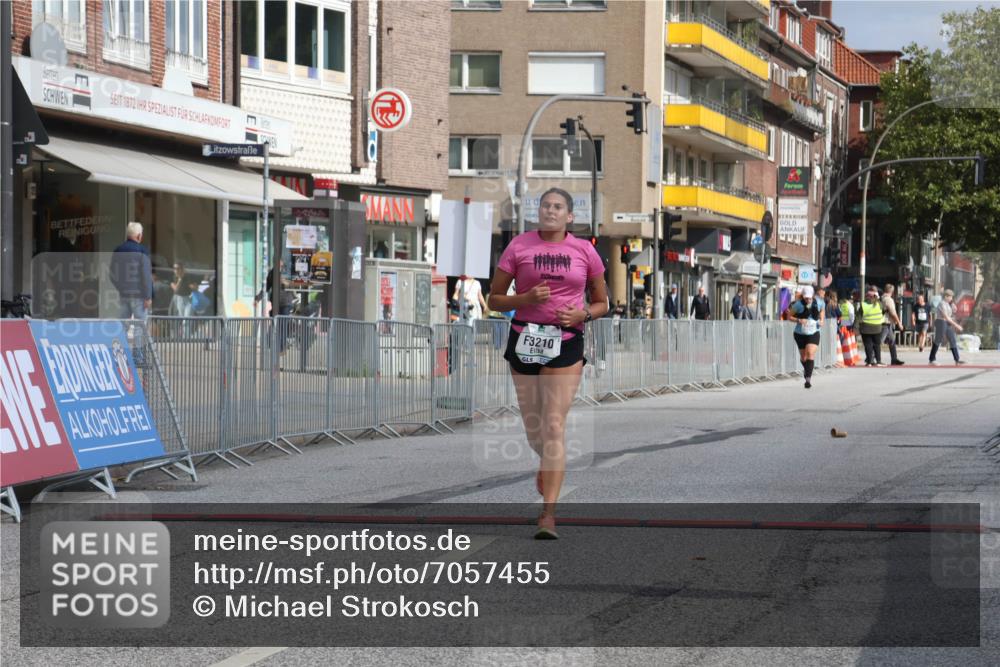15.09.2024 - PSD Bank Halbmarathon Michael Strokosch http://msf.ph/oto/7057455 15.09.2024 12:55:00 Ziel 3210 meine-sportfotos.de