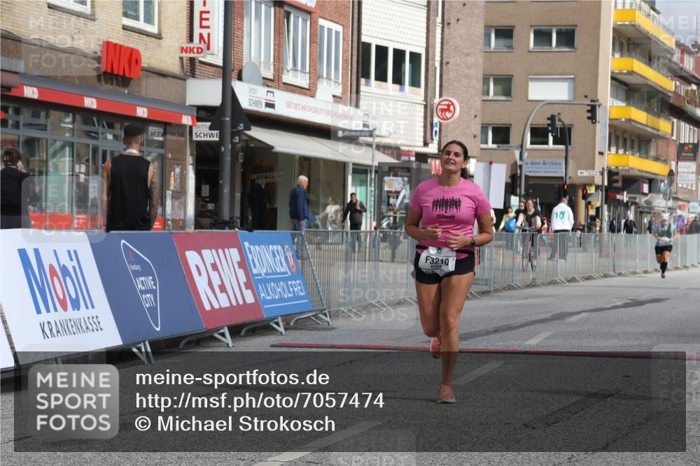 15.09.2024 - PSD Bank Halbmarathon Michael Strokosch http://msf.ph/oto/7057474 15.09.2024 12:55:02 Ziel 3210 meine-sportfotos.de