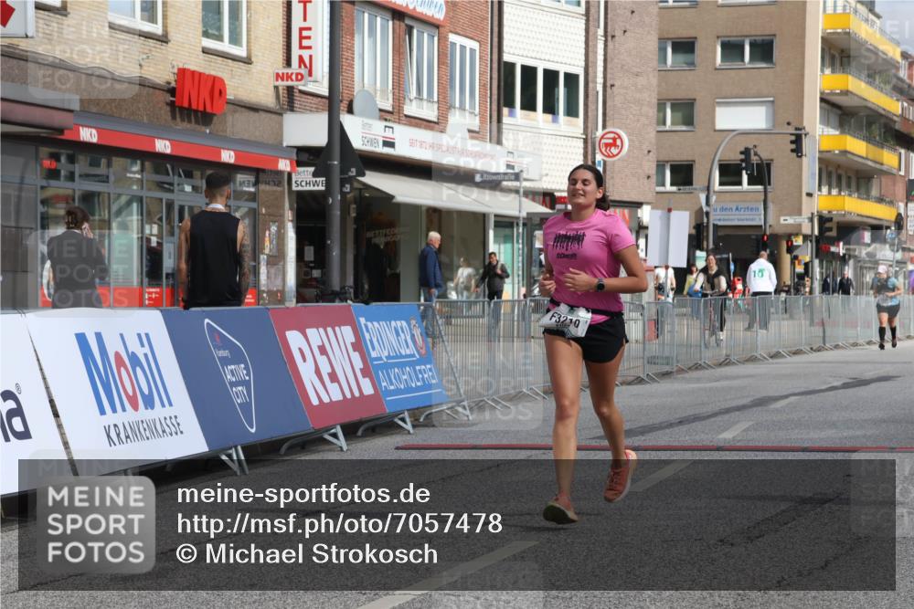 15.09.2024 - PSD Bank Halbmarathon Michael Strokosch http://msf.ph/oto/7057478 15.09.2024 12:55:02 Ziel 3210 meine-sportfotos.de