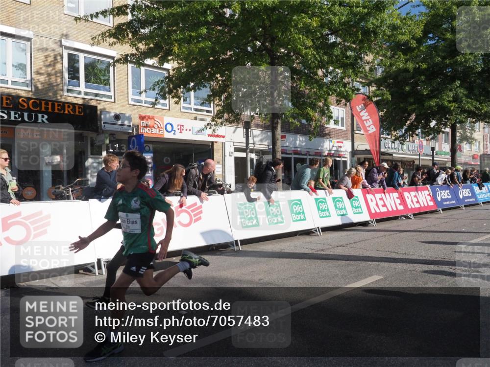 15.09.2024 - PSD Bank Halbmarathon Miley Keyser http://msf.ph/oto/7057483 15.09.2024 10:26:25 Ziel 9, 86, 88, 116, 118, 143, 144, 181, 188, 200, 209, 216, 251, 295 meine-sportfotos.de