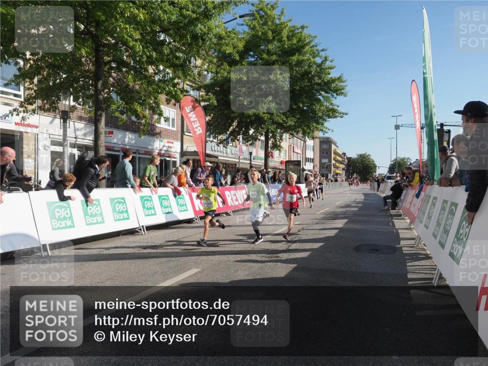15.09.2024 - PSD Bank Halbmarathon Miley Keyser http://msf.ph/oto/7057494 15.09.2024 10:26:27 Ziel 9, 86, 88, 116, 118, 143, 173, 188, 200, 209, 216, 229, 251, 295, 307 meine-sportfotos.de