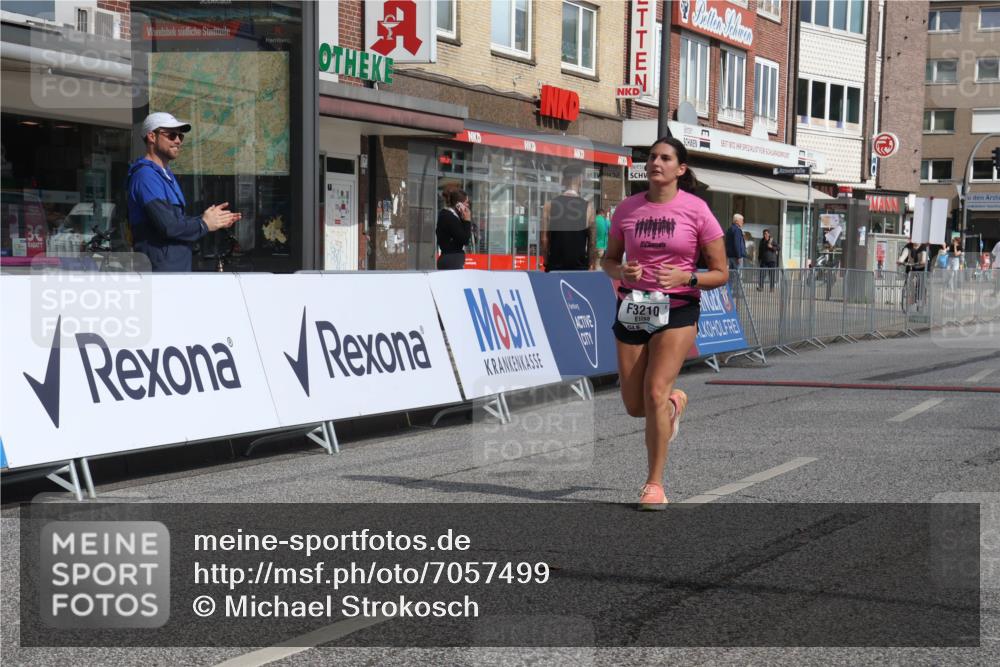 15.09.2024 - PSD Bank Halbmarathon Michael Strokosch http://msf.ph/oto/7057499 15.09.2024 12:55:03 Ziel 3210 meine-sportfotos.de