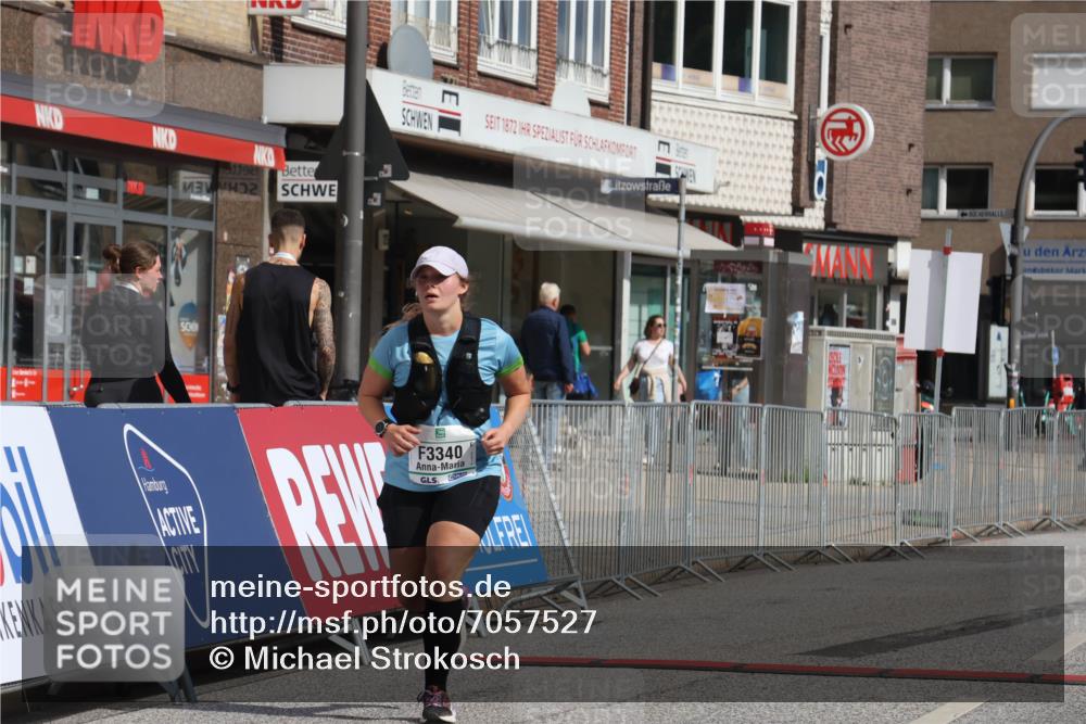 15.09.2024 - PSD Bank Halbmarathon Michael Strokosch http://msf.ph/oto/7057527 15.09.2024 12:55:14 Ziel 3340 meine-sportfotos.de