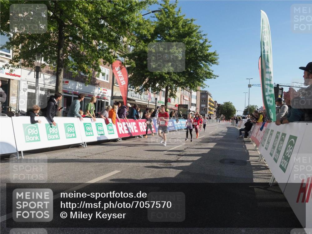 15.09.2024 - PSD Bank Halbmarathon Miley Keyser http://msf.ph/oto/7057570 15.09.2024 10:26:40 Ziel 134, 173, 196, 209, 212, 215, 229, 237, 307 meine-sportfotos.de