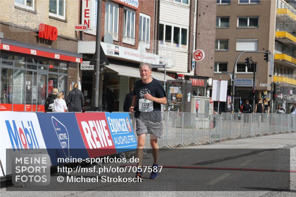 15.09.2024 - PSD Bank Halbmarathon Michael Strokosch http://msf.ph/oto/7057587 15.09.2024 12:55:44 Ziel 2373 meine-sportfotos.de