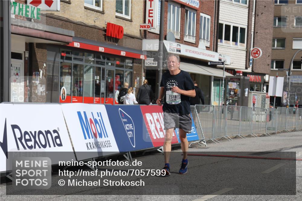 15.09.2024 - PSD Bank Halbmarathon Michael Strokosch http://msf.ph/oto/7057599 15.09.2024 12:55:45 Ziel 2373 meine-sportfotos.de