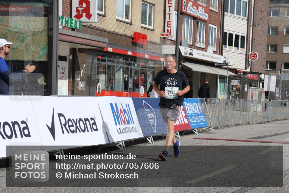 15.09.2024 - PSD Bank Halbmarathon Michael Strokosch http://msf.ph/oto/7057606 15.09.2024 12:55:45 Ziel 2373 meine-sportfotos.de