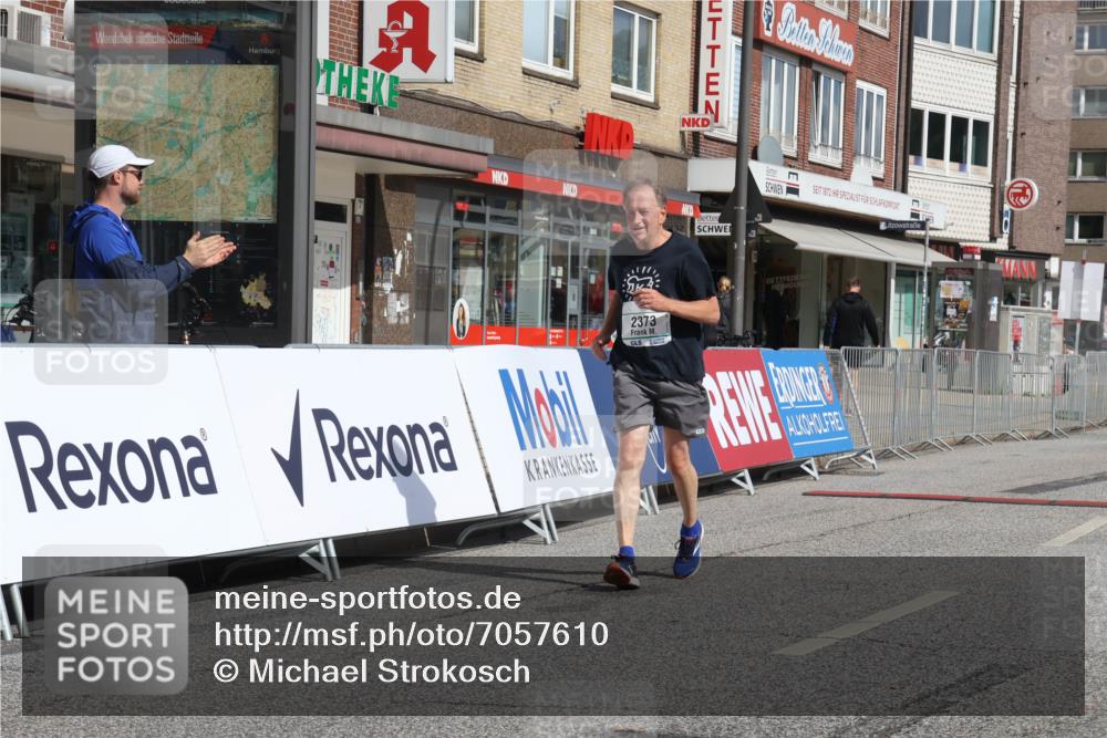 15.09.2024 - PSD Bank Halbmarathon Michael Strokosch http://msf.ph/oto/7057610 15.09.2024 12:55:46 Ziel 2373 meine-sportfotos.de