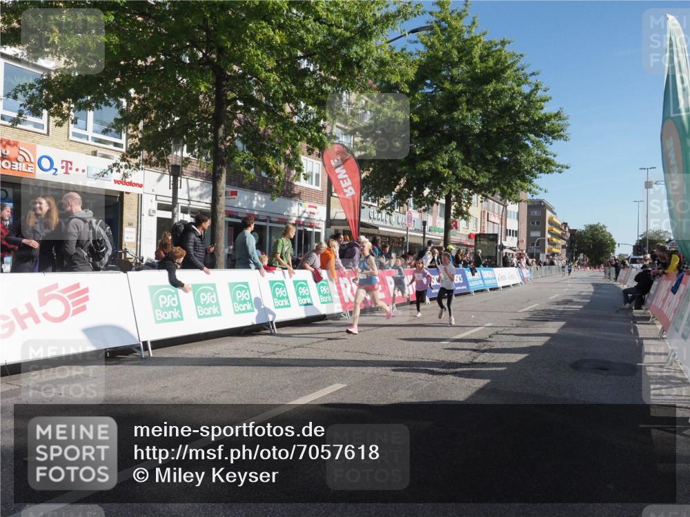 15.09.2024 - PSD Bank Halbmarathon Miley Keyser http://msf.ph/oto/7057618 15.09.2024 10:26:42 Ziel 134, 173, 196, 209, 212, 215, 229, 237, 284, 307 meine-sportfotos.de