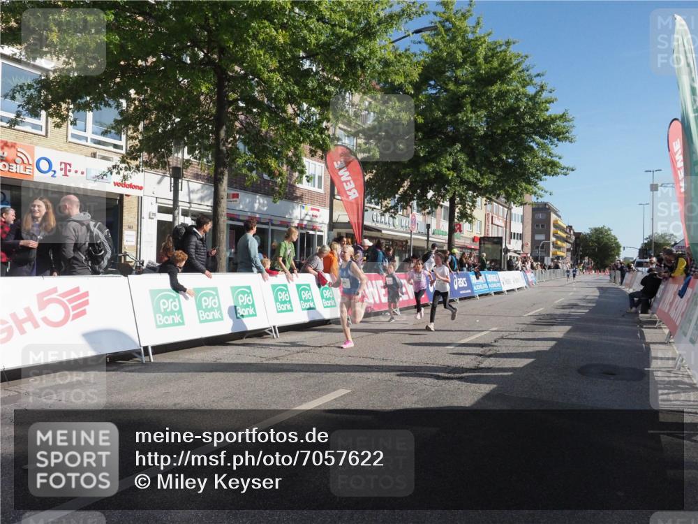 15.09.2024 - PSD Bank Halbmarathon Miley Keyser http://msf.ph/oto/7057622 15.09.2024 10:26:42 Ziel 134, 173, 196, 209, 212, 215, 229, 237, 284, 307 meine-sportfotos.de