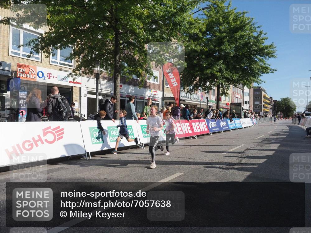 15.09.2024 - PSD Bank Halbmarathon Miley Keyser http://msf.ph/oto/7057638 15.09.2024 10:26:44 Ziel 134, 173, 196, 209, 212, 215, 229, 237, 284, 307 meine-sportfotos.de