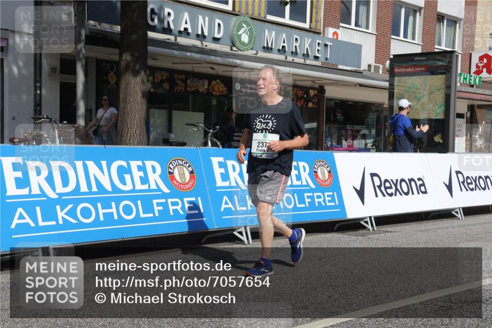 15.09.2024 - PSD Bank Halbmarathon Michael Strokosch http://msf.ph/oto/7057654 15.09.2024 12:55:48 Ziel 2373 meine-sportfotos.de