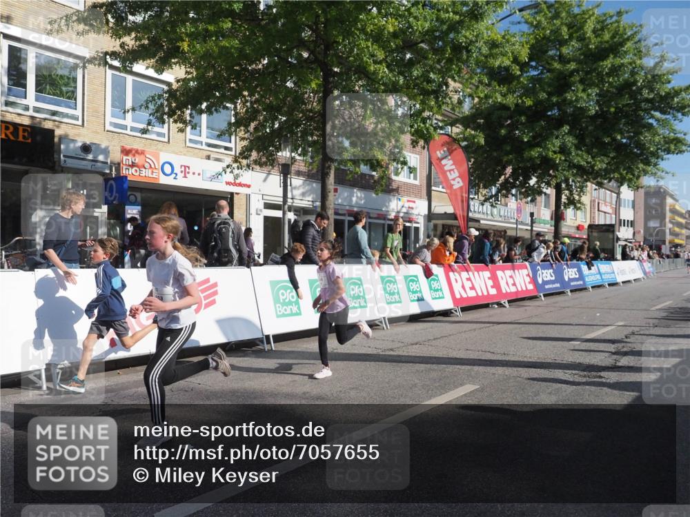 15.09.2024 - PSD Bank Halbmarathon Miley Keyser http://msf.ph/oto/7057655 15.09.2024 10:26:44 Ziel 134, 173, 196, 209, 212, 215, 229, 237, 284, 307 meine-sportfotos.de
